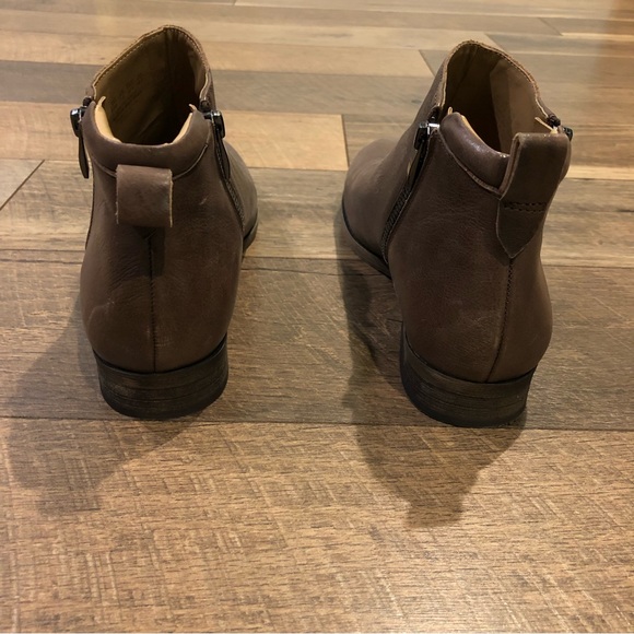 Franco Sarto Brown Leather Zipper Booties - Picture 3 of 6